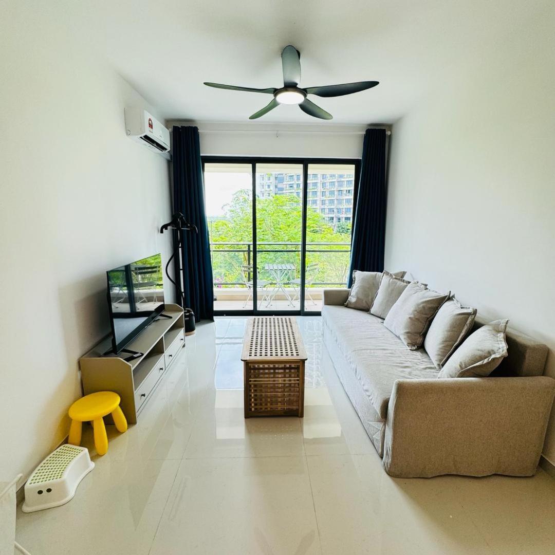 Forest Sea View Apartment *