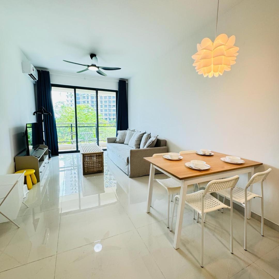 Forest Sea View Apartment *